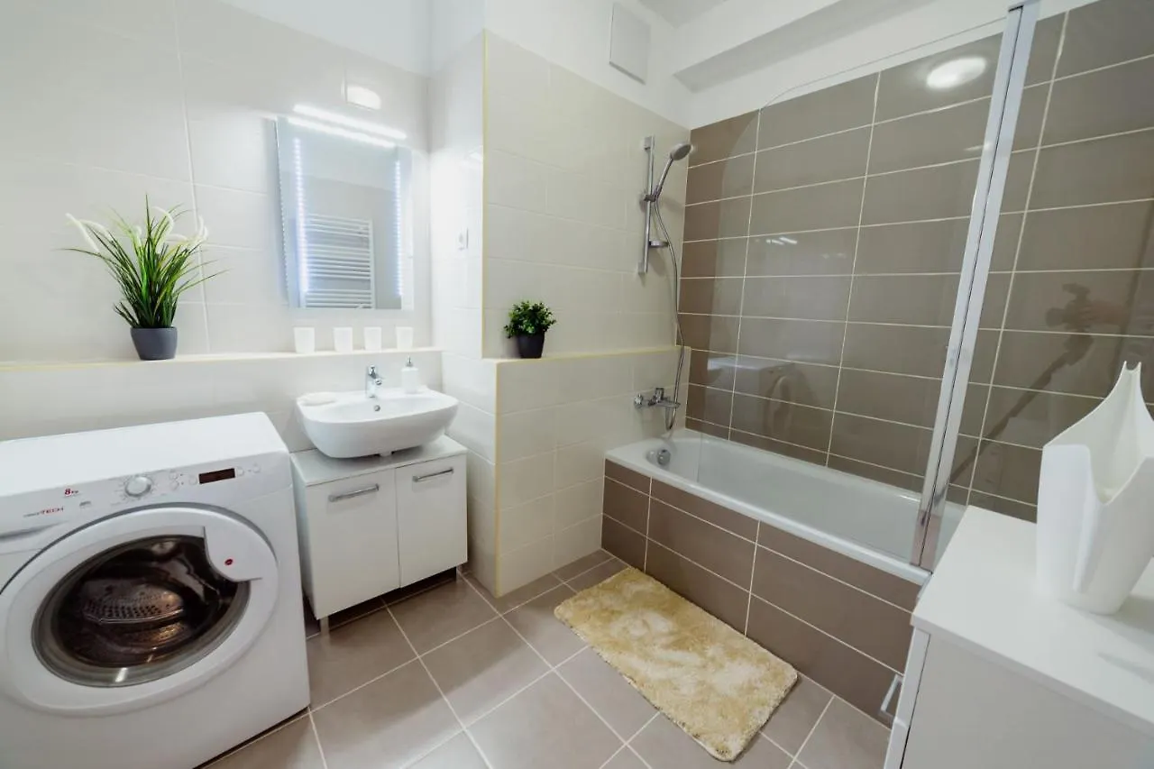 Corvin Promenade With Free Parking Apartment Budapest 0*,
