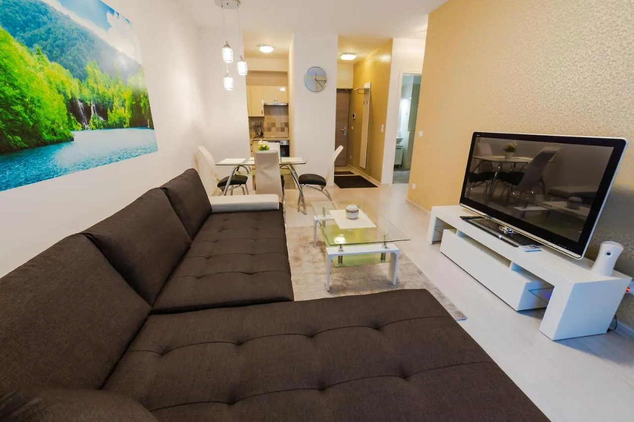 Corvin Promenade With Free Parking Apartment Budapest